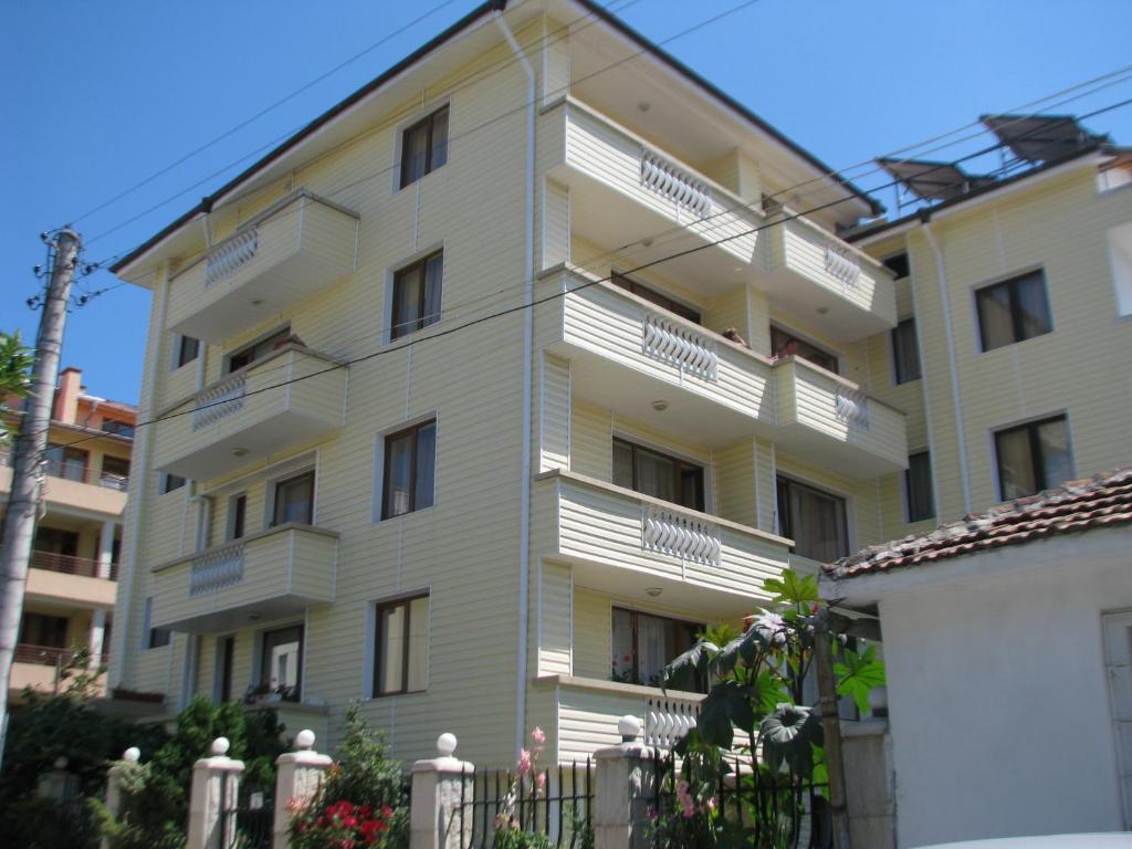 Guest house Vladimirov Primorsko